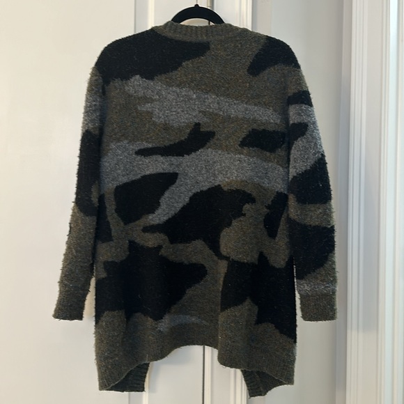 Moth (Anthropologie) Camo cardigan black/green/gray Sweater - Picture 7 of 10
